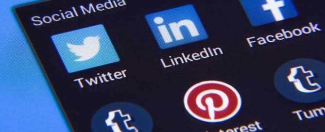 Advertising on Social Media 4 Advertising on Social Media