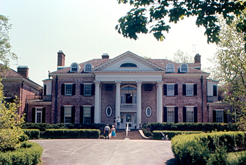 cantigny park website design and development services in Warrenville Illinois